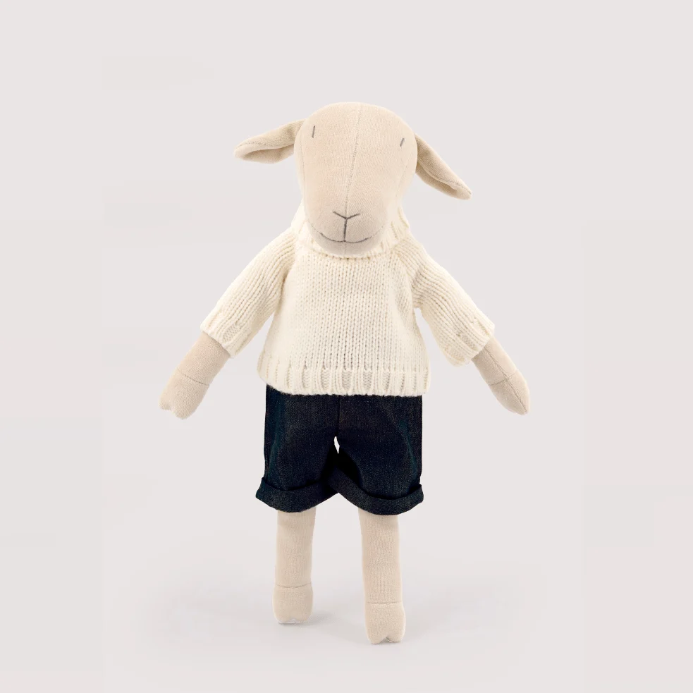 MAIA THE SHEEP - L - Image 4