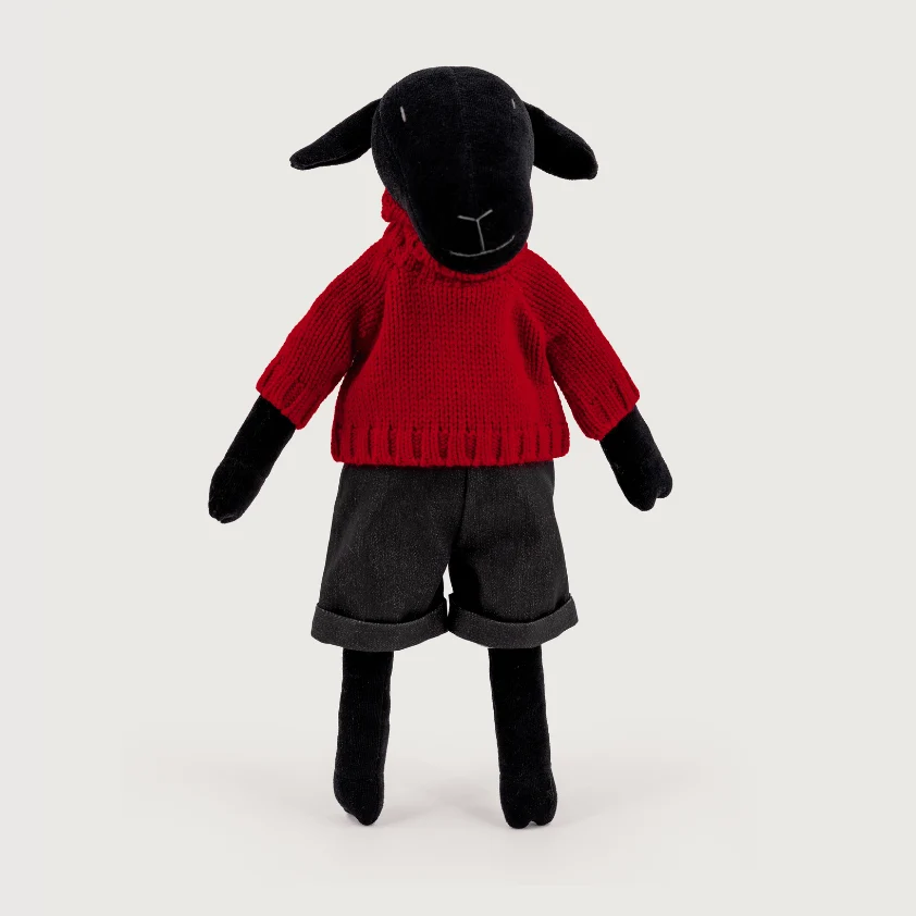 MAIA THE SHEEP - L - Image 8